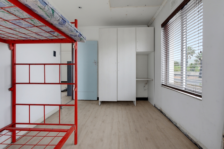 3 Bedroom Property for Sale in Zonnebloem Western Cape